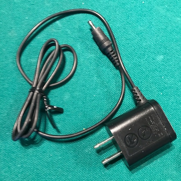 Philips Noroco Nose/Face Trimmer #MG3750 comes w/all attachments as pictured - Picture 10 of 10